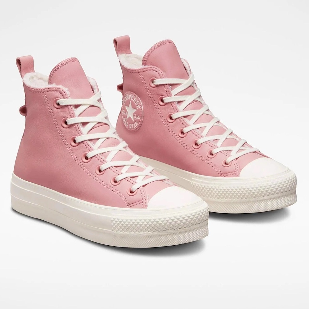 TRENDY Women's Converse Chuck Taylor Sherpa Lined Leather Platform High Tops 9